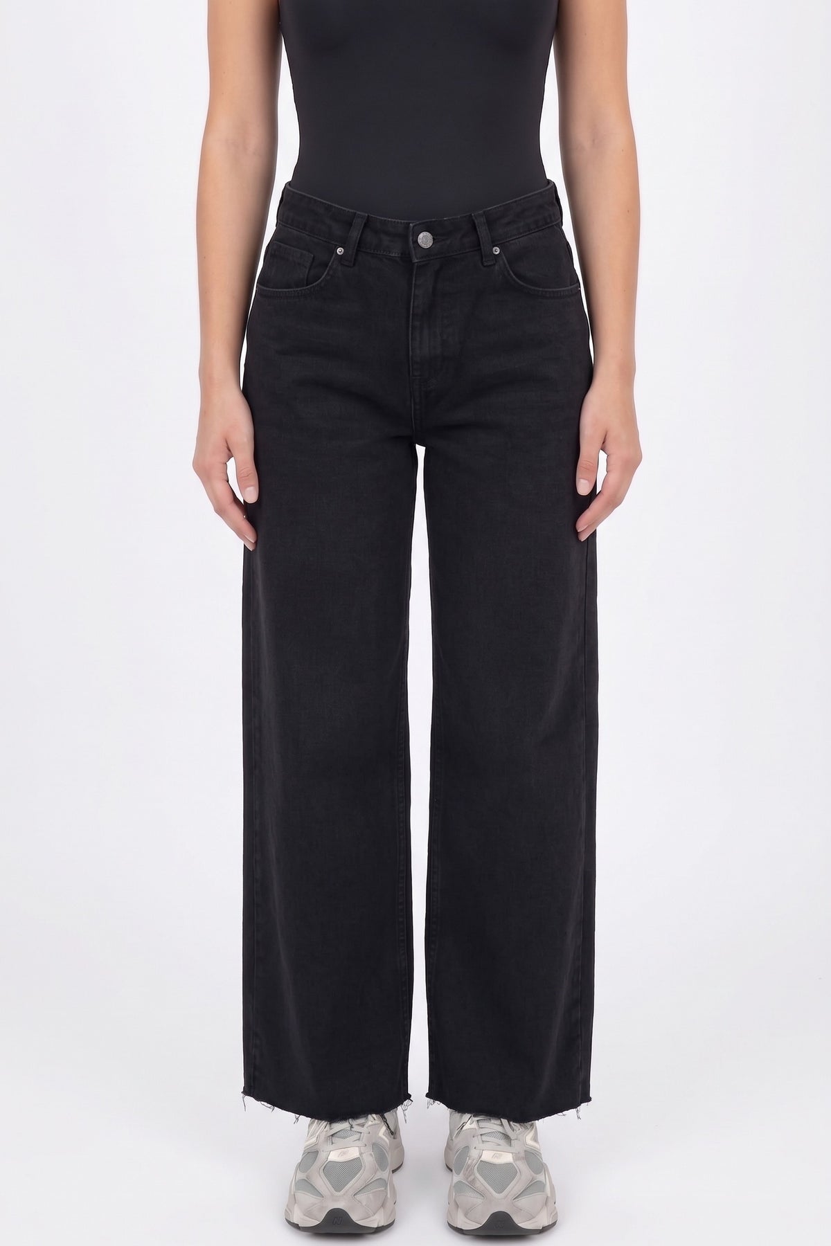 Jeans Palazzo Black — packshot e-commerce Angel's Club Roma